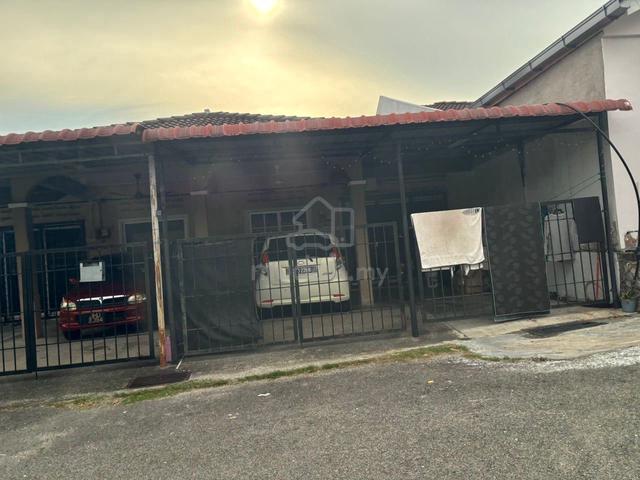 Tumpuan Penyewa.. Good investment di Taman Jati,Simpang 4, Melaka 1