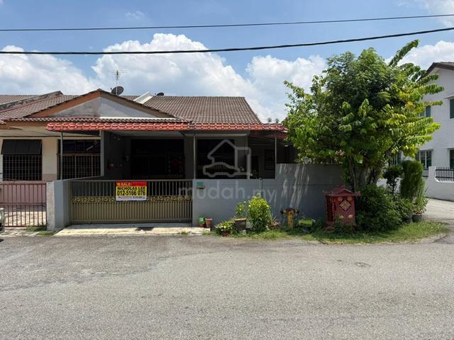 Ipoh Menglembu Single Storey Endlot With Extra Land House For Sale 1