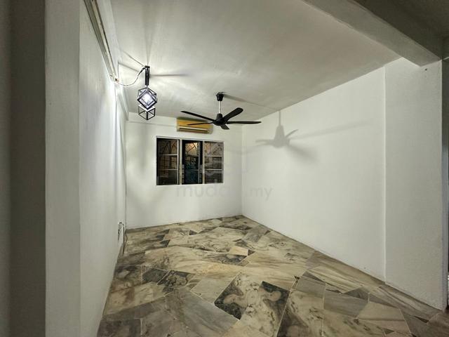 Flat PKNS Seksyen 7 Shah Alam 1