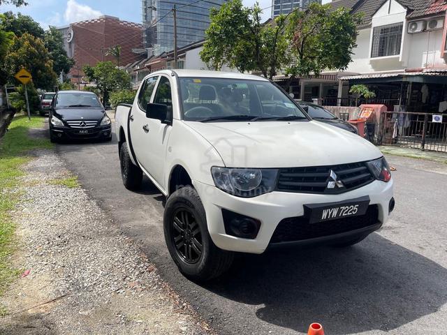 2012 Mitsubishi TRITON 2.8 HEAVY DUTY (M) - 1