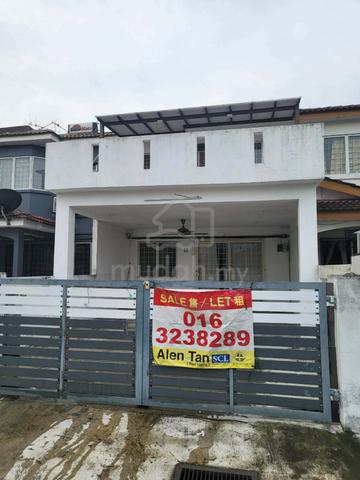 2 Storey house, Puchong Utama 1