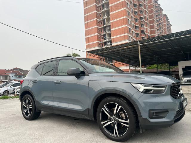 2020 Volvo XC40 2.0 T5 AWD R-DESIGN BSM LAND KEEP - 3