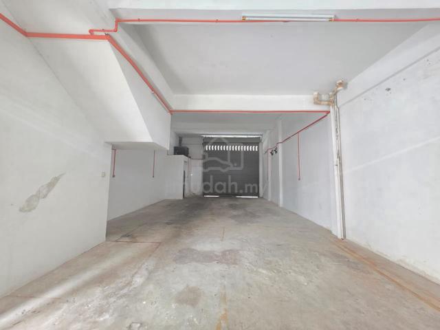 Bukit Beruntung, 1.5 storey factory, spcious, well kept, prime area 1
