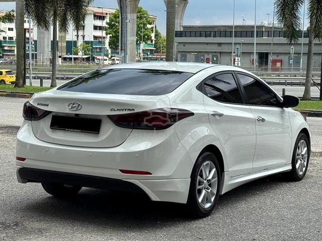 2015 Hyundai ELANTRA 1.6 ELEGANCE FL SEDAN KIT CAM - 5