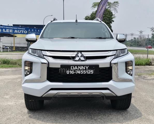 2021 Mitsubishi TRITON 2.4 VGT PREMIUM 4WD PERFECT - 2