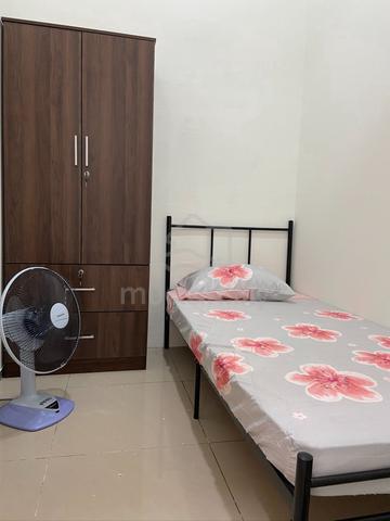 FEMALE ROOM ONLY, Sg Besi LRT Station, Lake Fields, TBS, Trillium 1