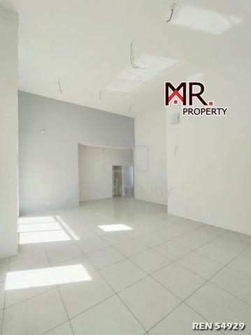 NEWLY UNIT Single Storey Bungalow House Yarra Park FOR SALE 1