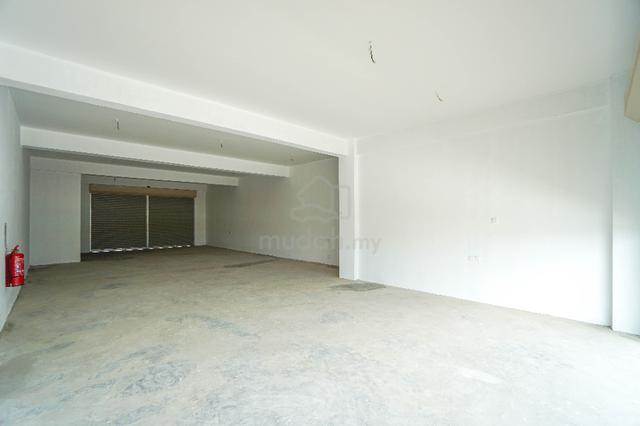 First Floor Intermediate Shop Office | Pantai Point Sipitang 1