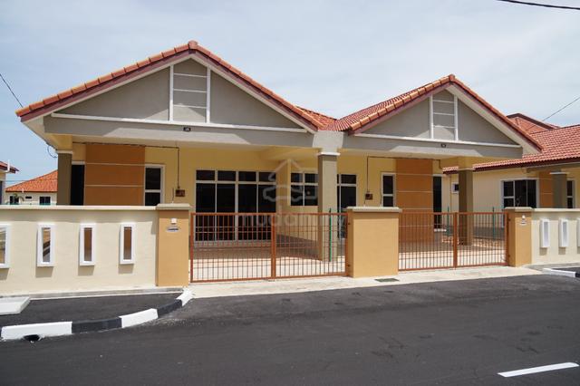 Taman Chempedak Indah Single Storey Semi-Detached House 1