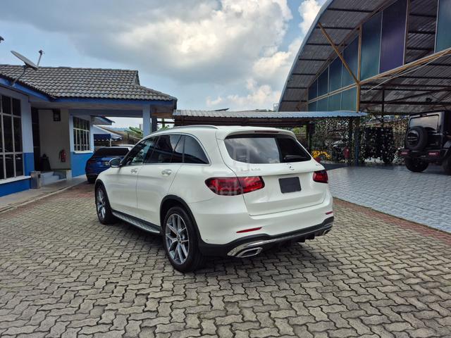 2021 Mercedes Benz GLC300 4MATIC AMG LINE 2.0L (A) - 4