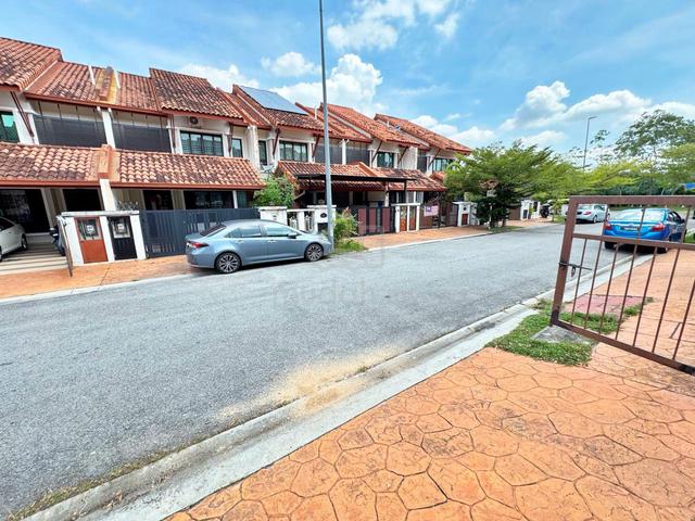 RENOVATED Double Storey Terrace House Setia Alam Sari Bangi Ukm Ktm 1