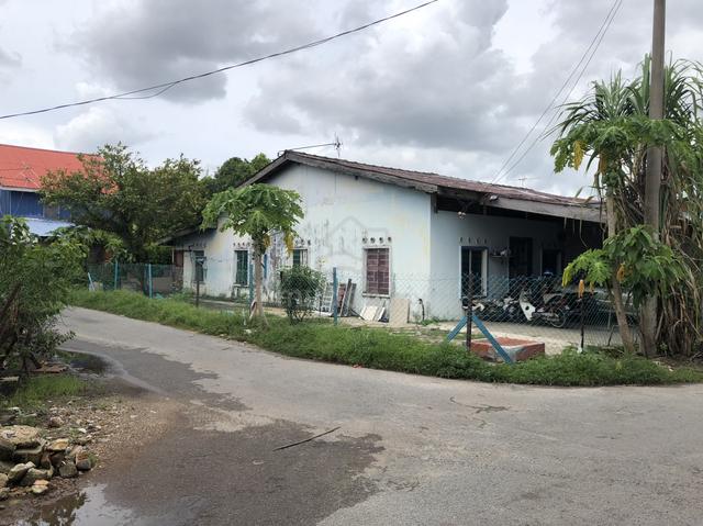 Tanah serta 3 rumah diatasnya untuk dijual 1