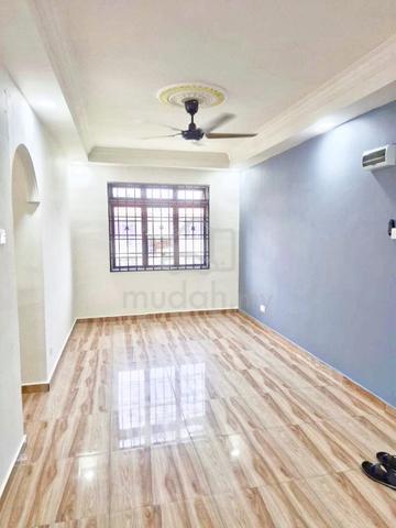 Rumah Pangsa Laman Tasik 1