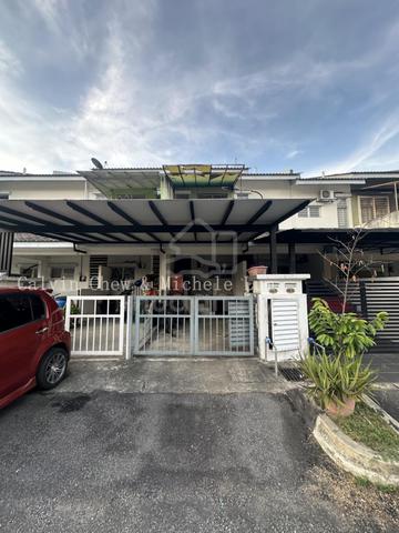 Below Market 28% Upper unit Town Villa Taman Tasik Puchong 1