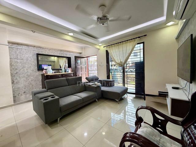 FULLY Renovated 3 Storey Terrace House Selayang Mulia, Batu Caves 1