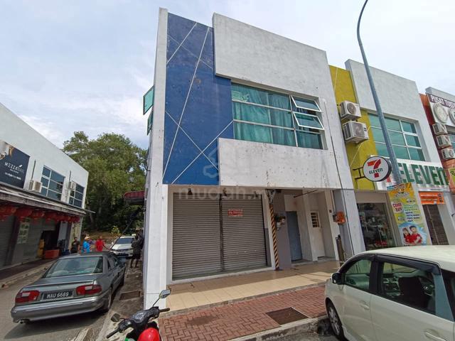 Double Storey End-Lot Shop Jalan Seri 7 Cheng Garden Avenue 1