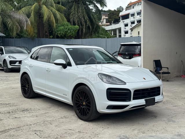 2022 Porsche CAYENNE GTS FULLY LOAD BOSE PANO ROOF - 2