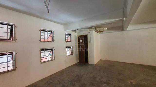 Ground Floor (3500kp) Mahkota Square Jalan Besar Kuantan (Tepi Bank) 5
