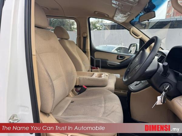 Hyundai GRAND STAREX 2.5 (A) TAHUN DIBUAT 2019 - 4
