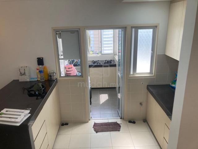 De Bayu Apartment 1