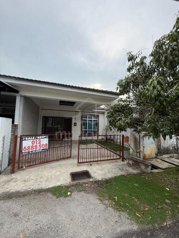 Taman Saujana Permai 1-storey House Bukit Katil Ayer Keroh Melaka 1