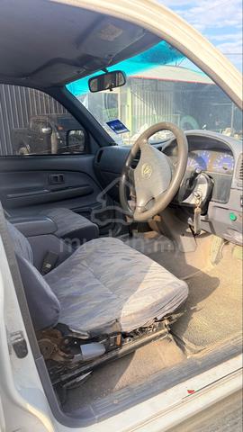 2003 Toyota HILUX 2.5 SR TURBO (A) - 5