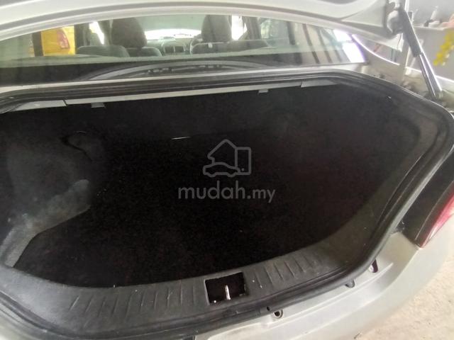Direct Owner Proton PERSONA 1.6 Auto 2011 - 4