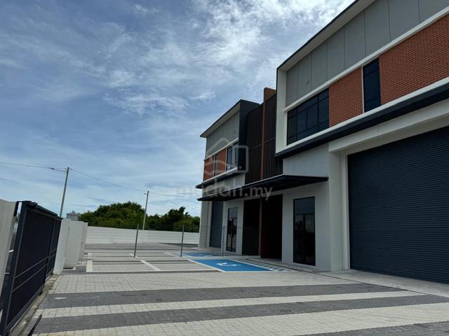 Palmera Bukit Minyak 1.5 Storey Semi-D Corner Unit Light Industry 1
