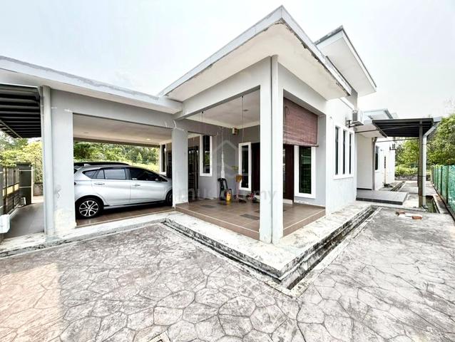 Banglo Setingkat Taman Ambassador Village Durian Tunggal Melaka 1