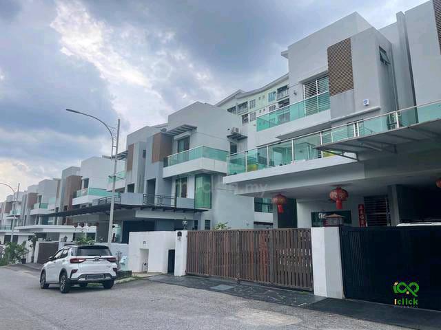 Sinar Mahkota Semi D Adjoining Unit Lift 80*80 1