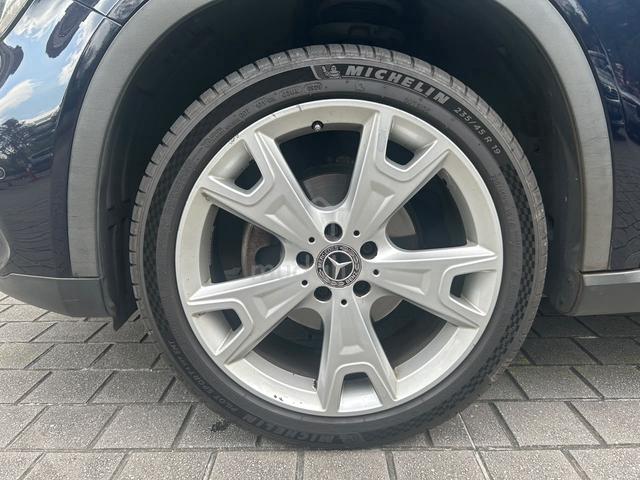 2017/18 Mercedes Benz GLA200 (A) Direct owner - 4