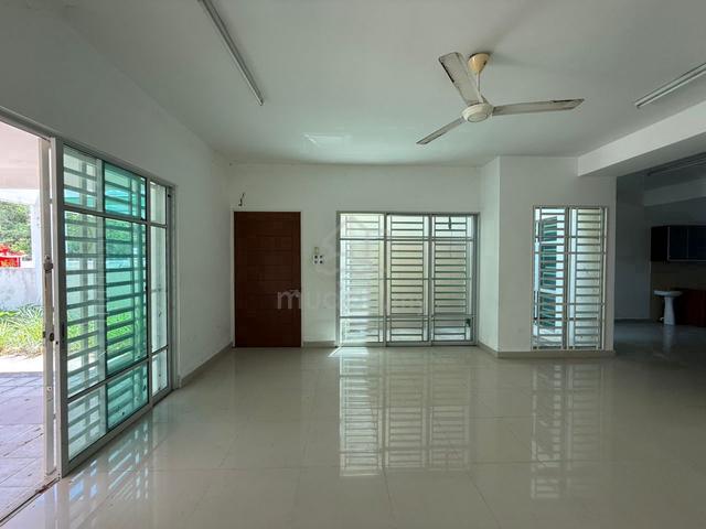 3 Storey Terrace at Simfonia Tanjung Tokong Straits Quay Pulau Tikus 1
