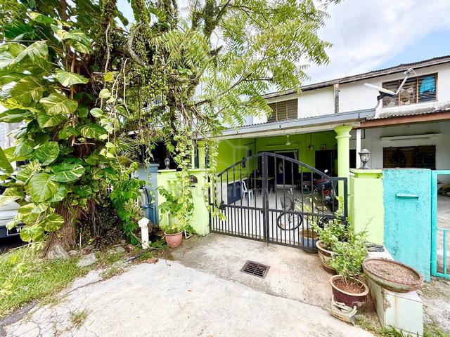 Double Storey Taman Lingkaran Nur, Batu 12, Cheras 1