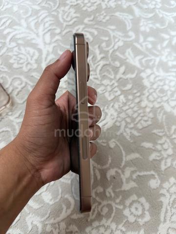 Carousel Image
