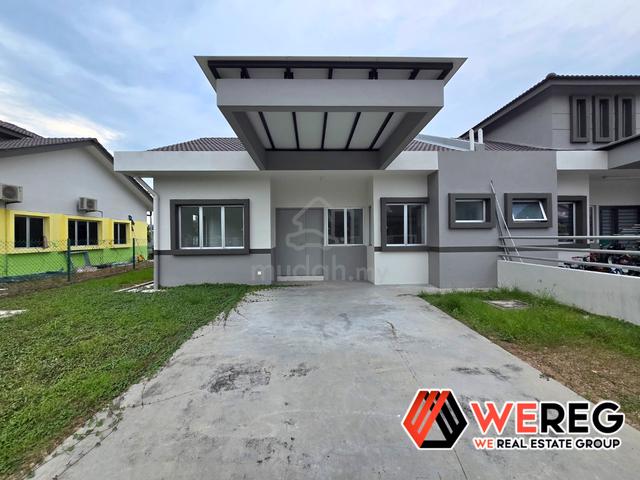 Semi-D House Taman Perigi Nanas West Port 1