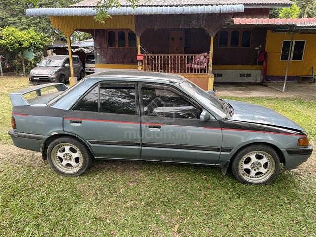 1995 Mazda 323 1.6 FAMILIA (M) - 3
