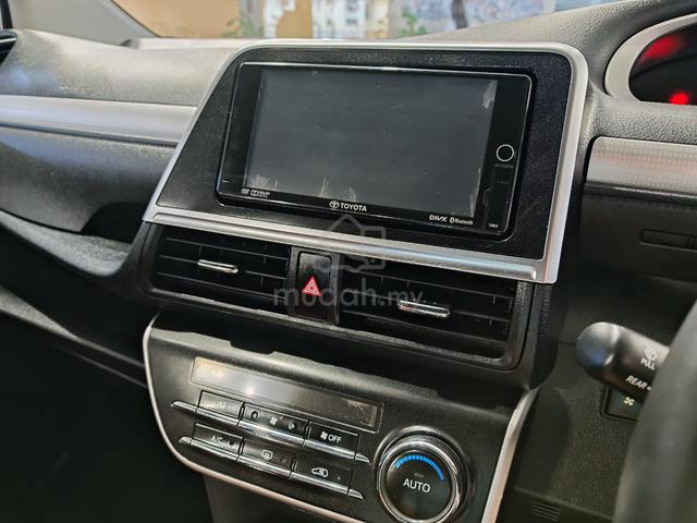 2017 ToyotaSienta V-Spec1.5(A)B/ListBolehLoanKedai - 5