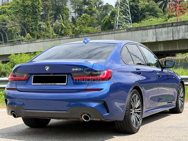 BMW 320i 2.0 M-SPORT RUNOUT FULL SERVICE RECORD - 2