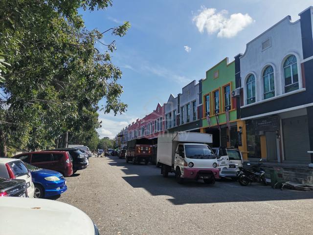 FACING MAIN ROAD! MALAY Hotspot HOT Area Ayer Keroh Gateway MITC DIY 1