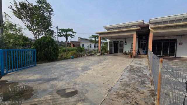 Jasin Melaka Corner Terrace House Big Land can Up to 6 Car Good Deal 1
