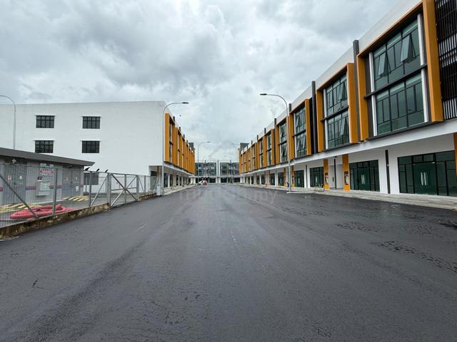 Permas Avenue 3 Stry Shoplot For Rent 1