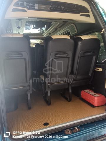 2010 Toyota HIACE 2.5 (M) - 4