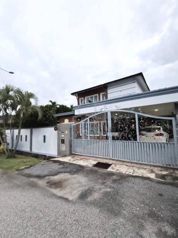 Freehold Banglow For Sale (Non Bumi Lot) Fully Furnished Renovated 1