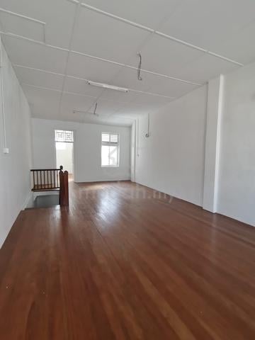 STRATEGIC GEORGETOWN 2 Storey Shoplot For Rent at Jalan Hutton NEGO 1