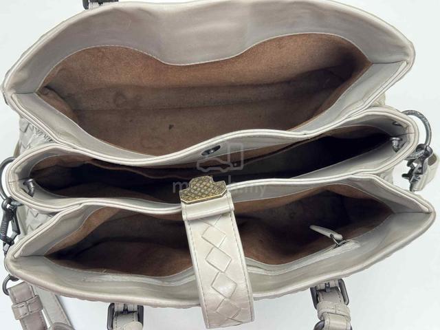 Carousel Image