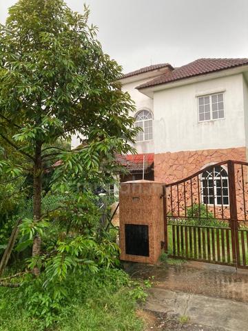 Tanah Lot berserta rumah berdekatan Putrajaya Desa Pinggiran Putra 1