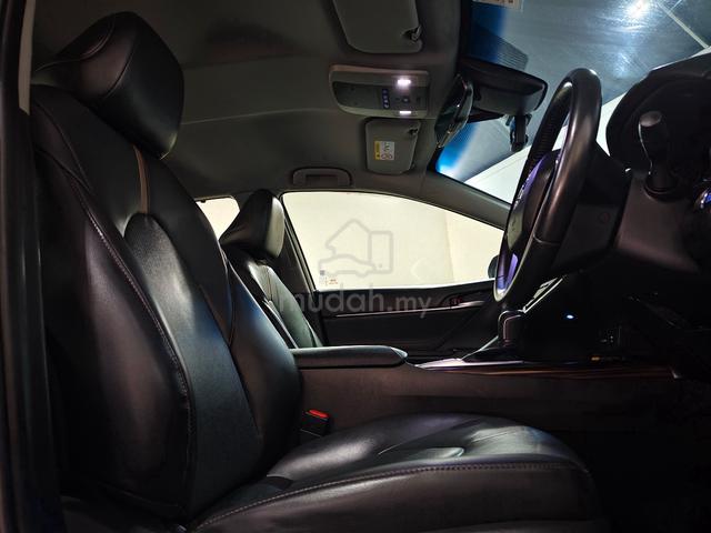 2019 Toyota Camry 2.5 Full Spec 5-Years Warranty - 4