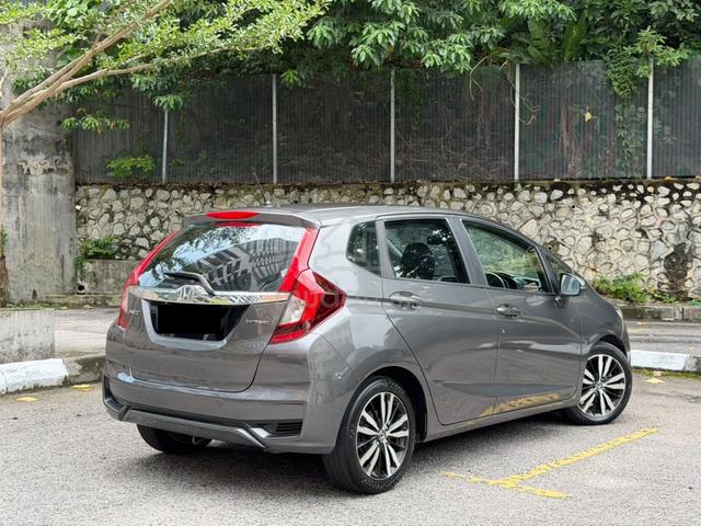 Honda JAZZ 1.5 V FACELIFT (A) REGISTERED YEAR 2020 - 4