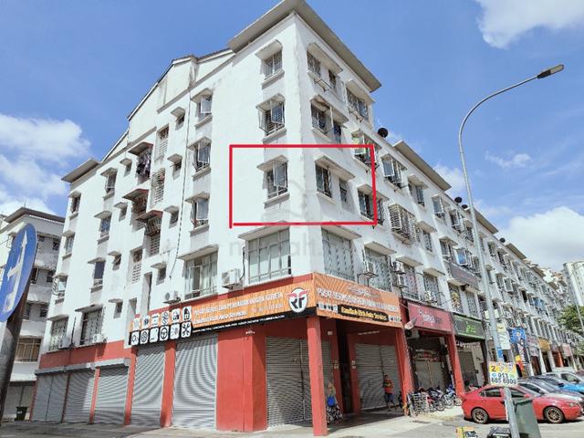 Dataran Otomobil Apartment 1