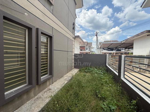 Ground Floor Corner Lot The Lake Residence Taman Putra Perdana Puchong 1